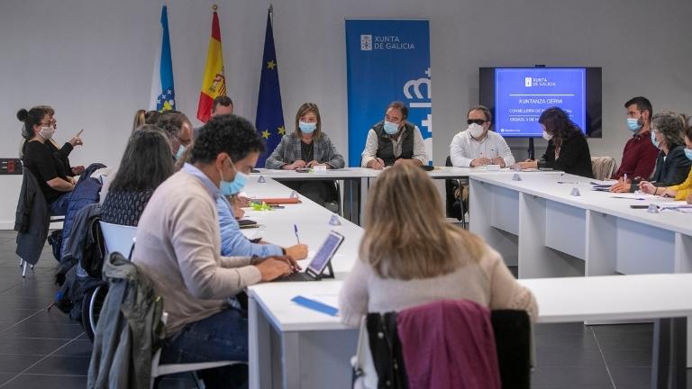 La Conselleira de Política Social se reúne con las entidades que conformamos CERMI Galicia