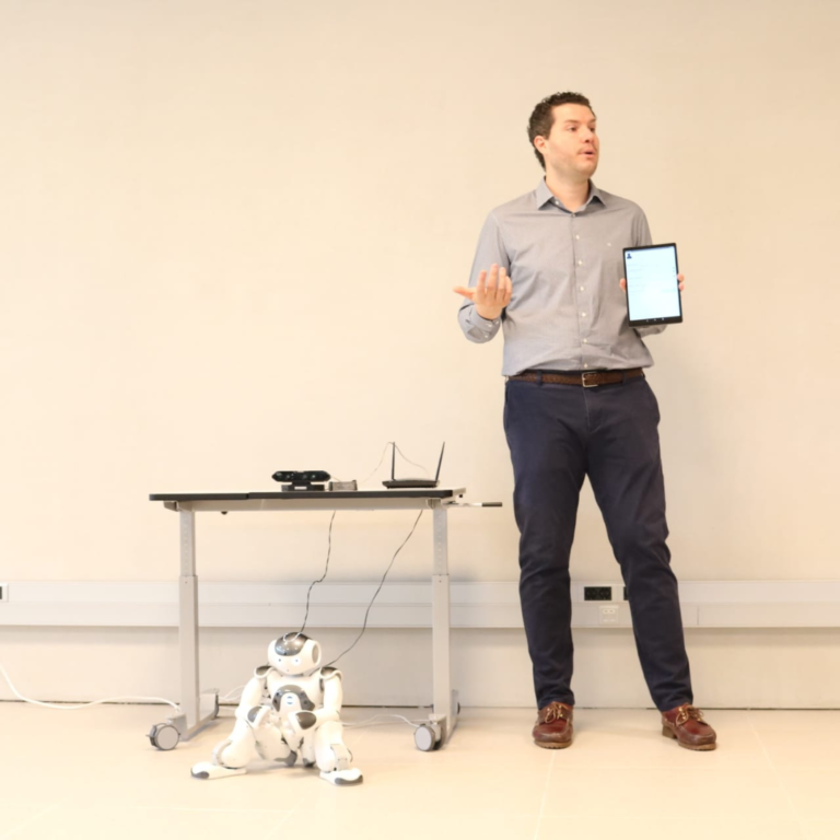 El Centro AMENCER ASPACE de Vigo acoge una jornada sobre robótica social para mejorar la rehabilitación sanitaria