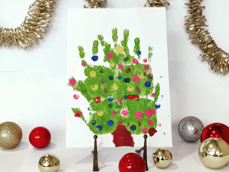 “Manos al árbol” postal ganadora del XIV Concurso de tarjetas navideñas de ASPACE-Galicia
